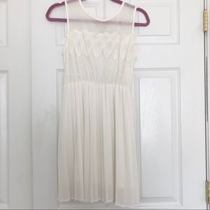 White/Cream mini dress